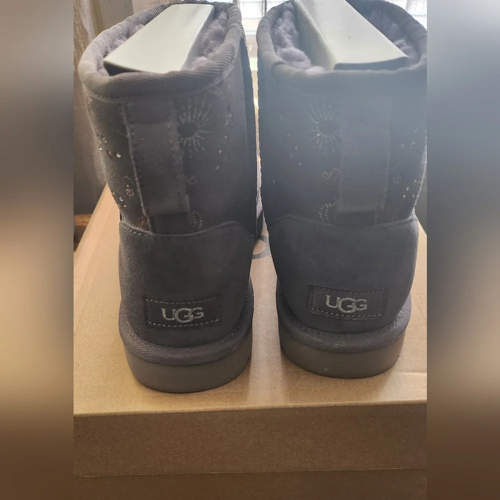 UGG Gray Classic Zodiac Boots In Color Nightfall - Picture 4 of 5